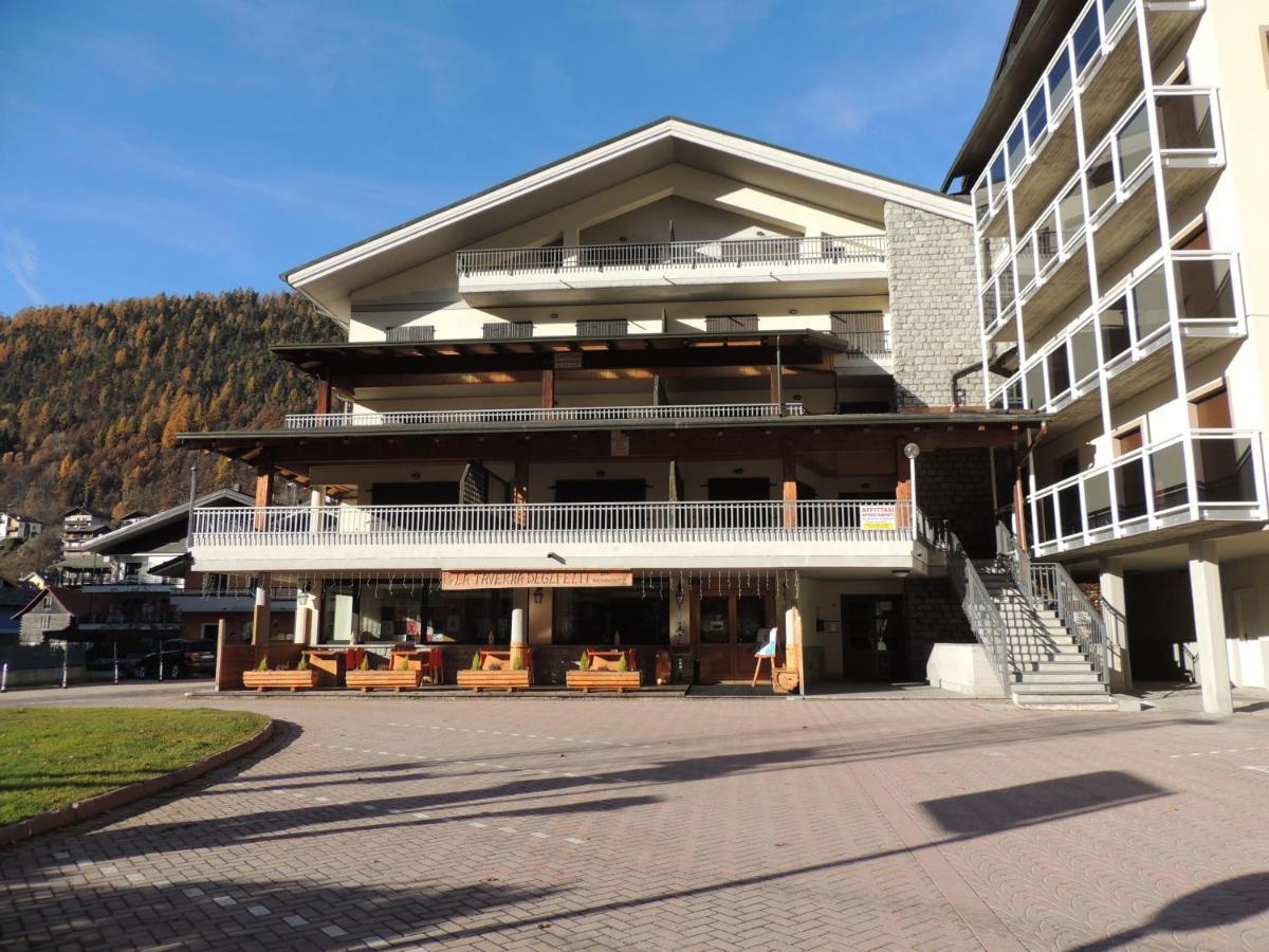 Bertuzzi Luxury Chalet Aprica Exteriör bild